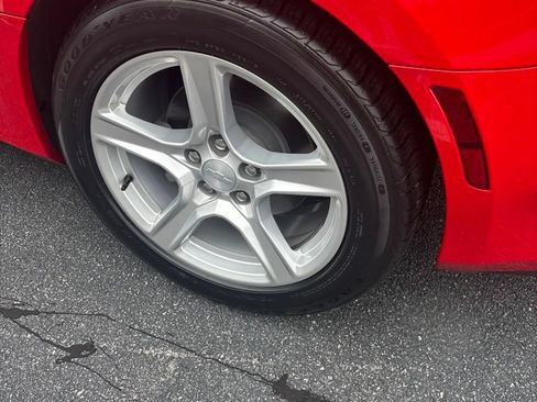 Used 2023 Chevrolet Camaro LT RWD image 4