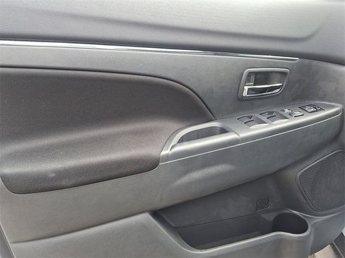 New 2025 Mitsubishi Outlander Sport ES image 6