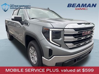 New 2025 GMC Sierra 1500 SLE