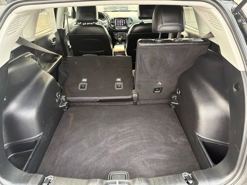 Used 2020 Jeep Compass Limited AWD/4WD image 29