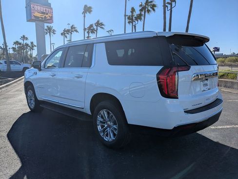 Used 2024 GMC Yukon XL SLT image 6