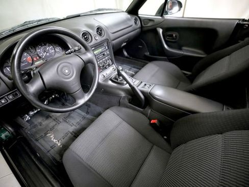 Used 1999 MAZDA MX-5 Miata image 6