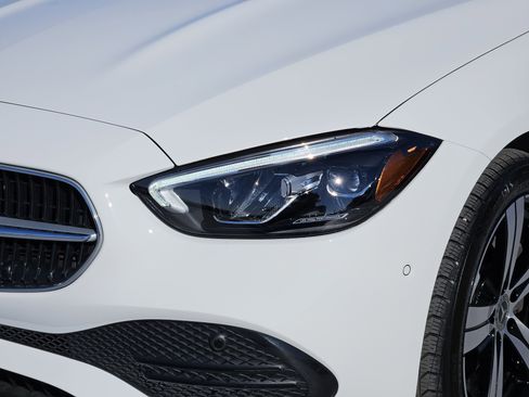 Certified 2025 Mercedes-Benz C 300 Sedan image 9