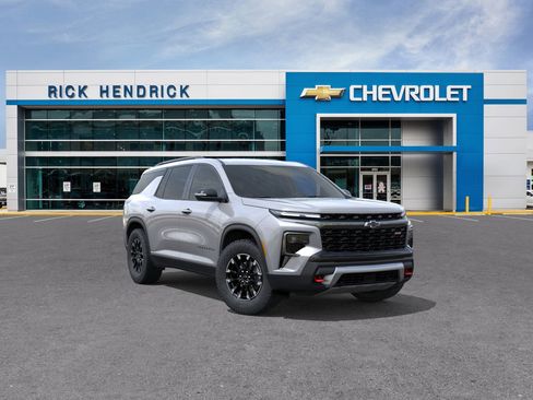 New 2026 Chevrolet Traverse Z71 w/ Enhanced Driving Package image 2