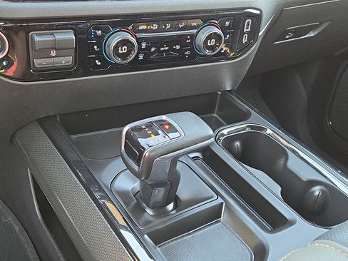 Used 2024 Chevrolet Silverado 1500 ZR2 w/ Technology Package AWD/4WD image 25