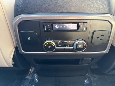 Used 2018 Ford Expedition Platinum AWD/4WD image 16