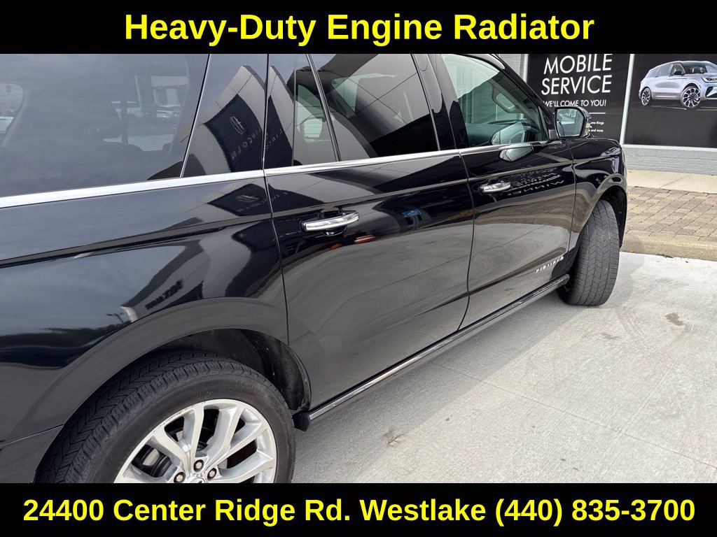 Used 2019 Ford Expedition Max Platinum AWD/4WD image 13