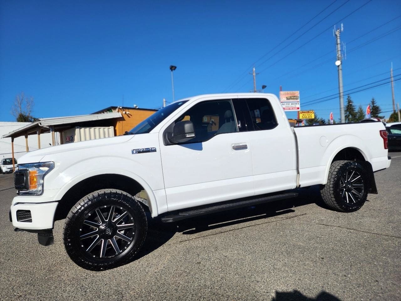 Used 2018 Ford F150 XLT w/ Equipment Group 302A Luxury AWD/4WD image 10
