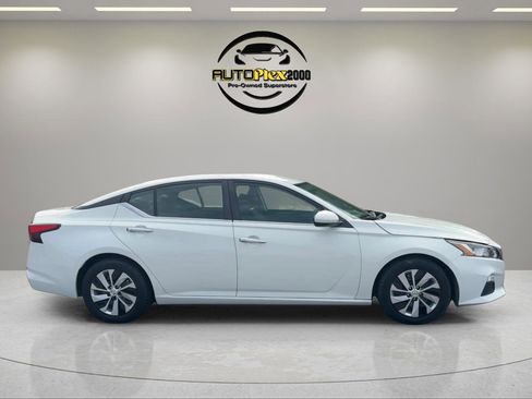 Used 2020 Nissan Altima 2.5 S FWD image 8