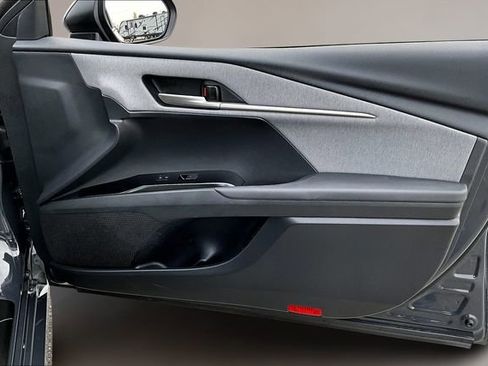 Used 2025 Toyota Camry LE image 24