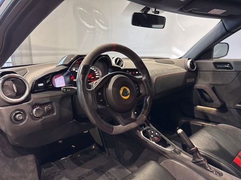 Used 2020 Lotus Evora image 11