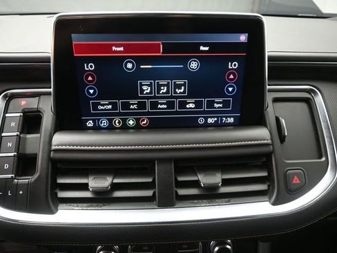 Used 2021 GMC Yukon SLT RWD image 3