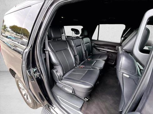 Used 2021 Ford Expedition Max XLT image 28