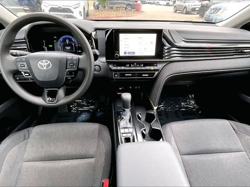 Used 2026 Toyota Camry LE image 15