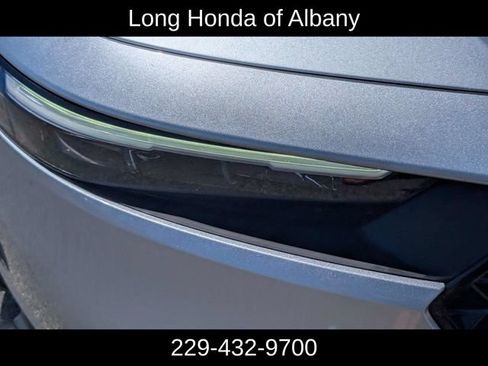 Used 2025 Honda Accord Sport image 4