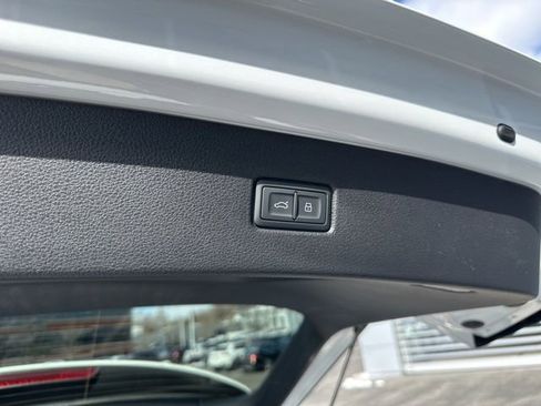 New 2026 Audi Q7 3.0T Prestige image 14