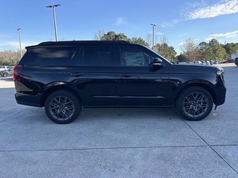 New 2025 Ford Expedition Platinum w/ Stealth Performance Package image 8