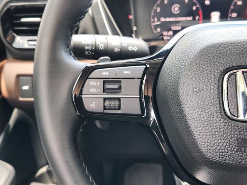 Used 2026 Honda Pilot Elite image 27