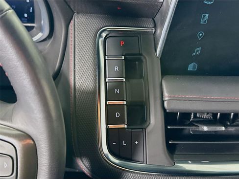 Used 2022 Chevrolet Tahoe RST w/ Luxury Package image 11