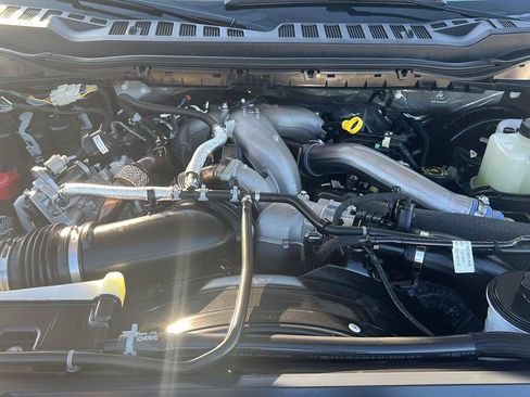 Used 2025 Ford F250 XLT AWD/4WD image 16