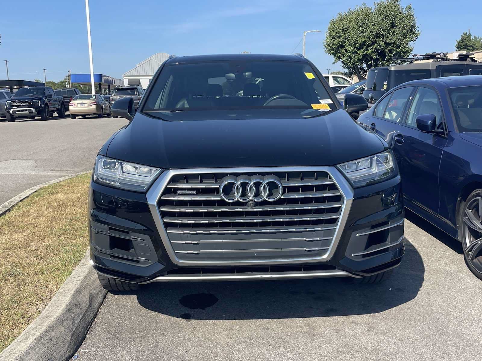 Used 2017 Audi Q7 3.0T Premium Plus w/ Premium Plus Package AWD/4WD image 2