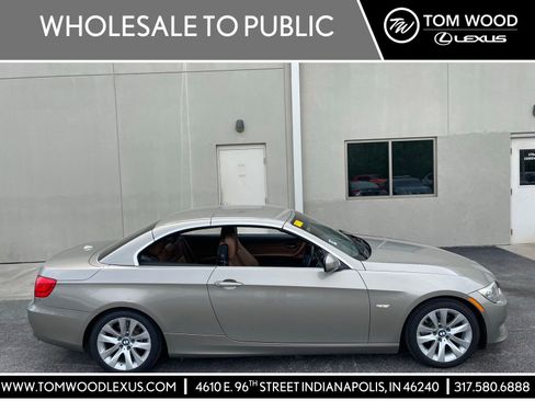 Used 2011 BMW 328i Convertible RWD image 1