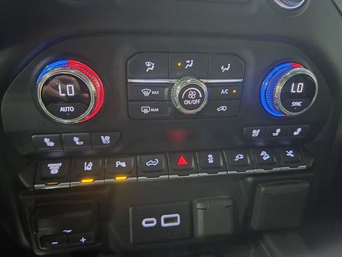Certified 2022 GMC Sierra 3500 Denali w/ Denali Ultimate Package AWD/4WD image 20