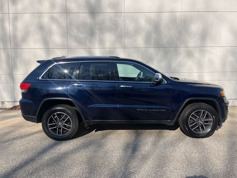 Used 2018 Jeep Grand Cherokee Limited AWD/4WD image 4