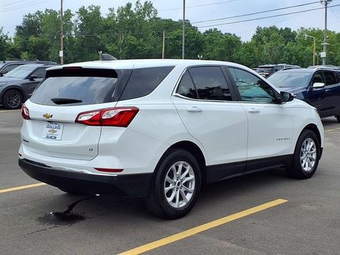 Used 2021 Chevrolet Equinox LT FWD image 2