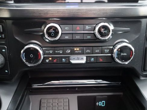 New 2026 Ford F350 Lariat w/ Black Appearance Package image 11