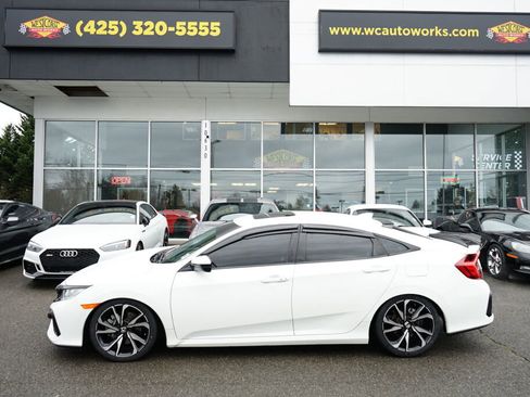 Used 2019 Honda Civic Si image 2