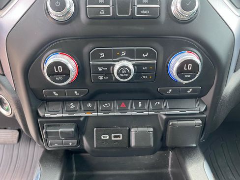 Used 2019 GMC Sierra 1500 Elevation w/ Elevation Value Package AWD/4WD image 34