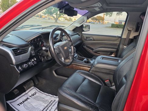 Used 2020 Chevrolet Suburban LT image 13