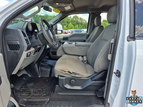 Used 2019 Ford F250 XLT AWD/4WD image 9