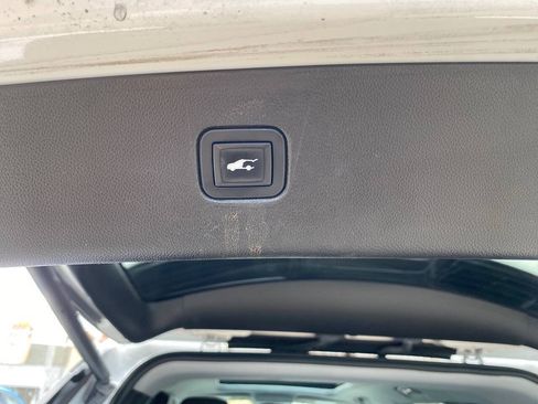 Used 2019 Chevrolet Blazer LT w/ Sun and Wheels Package AWD/4WD image 36