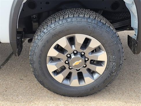 New 2026 Chevrolet Silverado 2500 Custom w/ Custom Value Package image 5