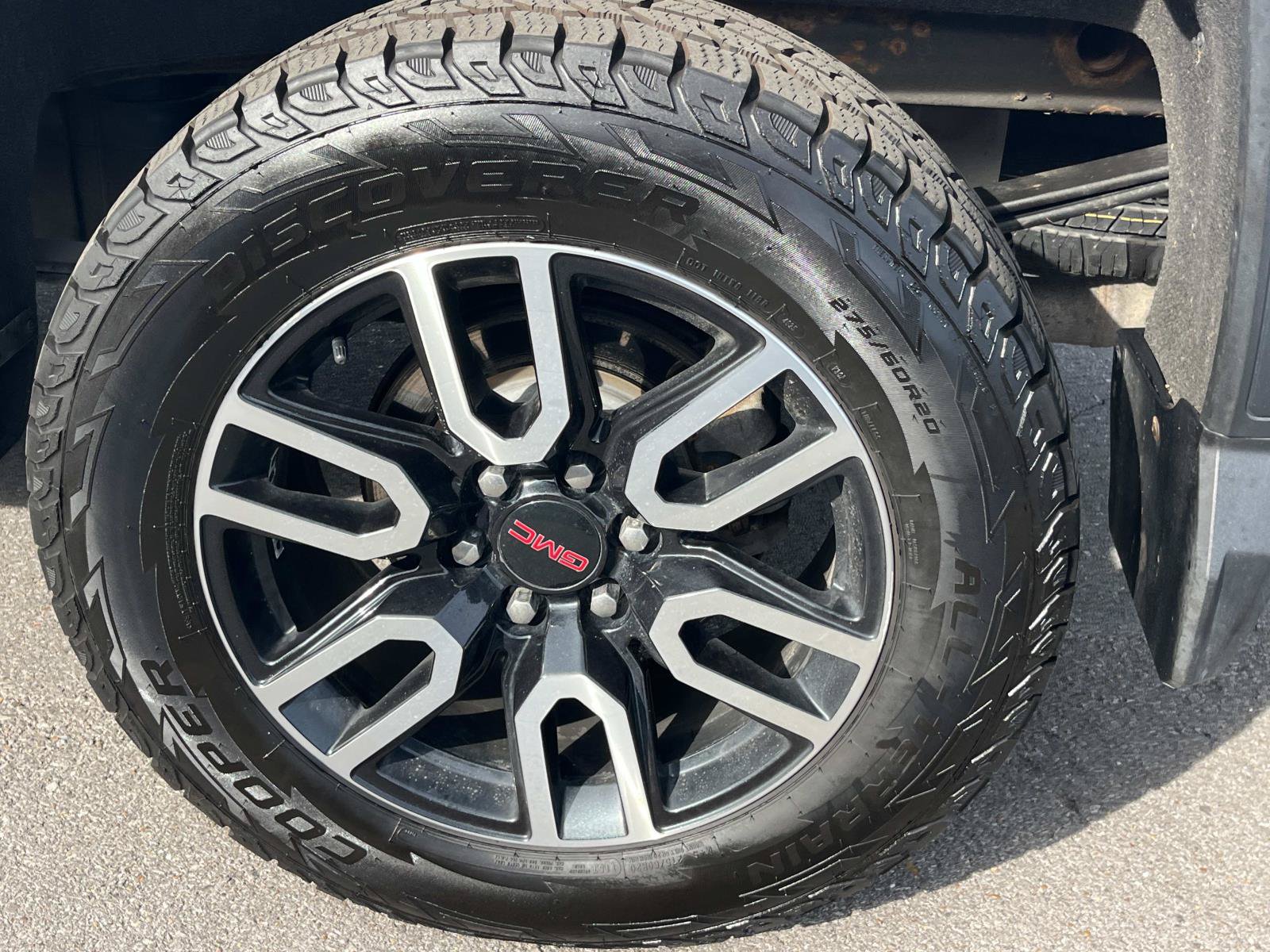 Used 2021 GMC Sierra 1500 AT4 w/ AT4 Premium Package AWD/4WD image 11