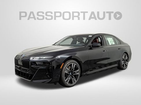 Used 2026 BMW i7 eDrive50 w/ M Sport Package image 1