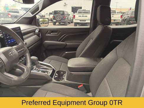 Used 2024 Chevrolet Colorado Trail Boss AWD/4WD image 12