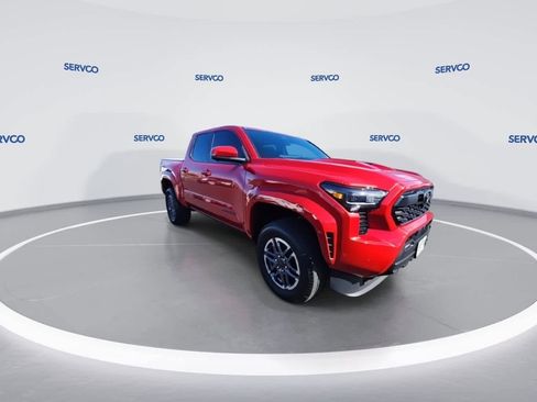 Used 2024 Toyota Tacoma TRD Sport AWD/4WD image 2