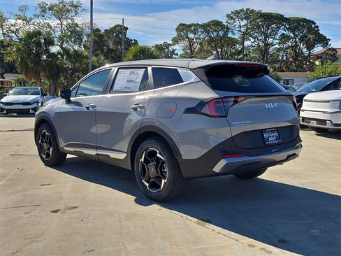 New 2026 Kia Sportage EX image 6