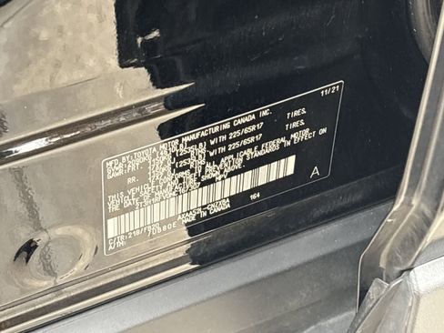 Used 2021 Toyota RAV4 LE image 20