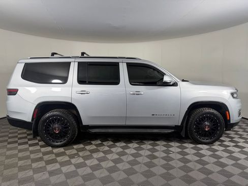 Used 2022 Jeep Wagoneer Series III image 5