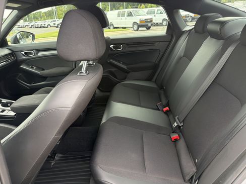Used 2023 Honda Civic Sport image 29