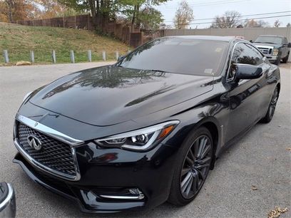 Used 2017 INFINITI Q60 Red Sport 400