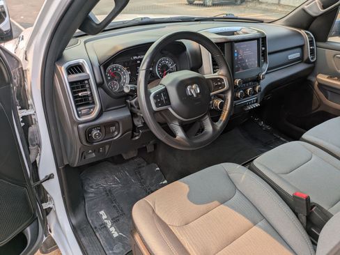 Used 2022 RAM 1500 Big Horn AWD/4WD image 16