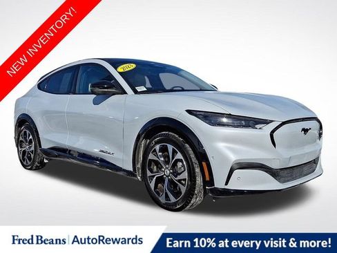 Certified 2023 Ford Mustang Mach-E Premium image 1