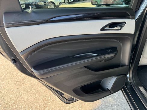 Used 2014 Cadillac SRX Premium AWD/4WD image 21