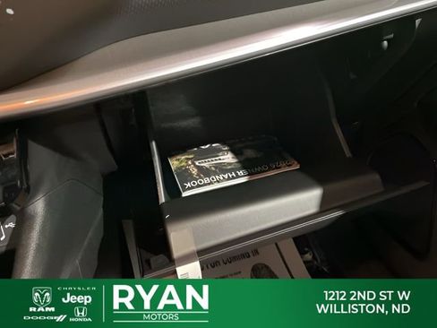 New 2026 Jeep Compass Limited AWD/4WD image 30