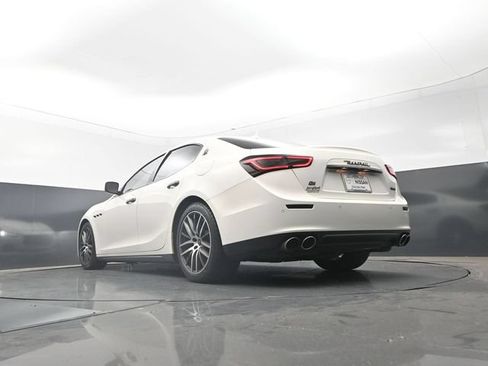 Used 2015 Maserati Ghibli S Q4 AWD/4WD image 26